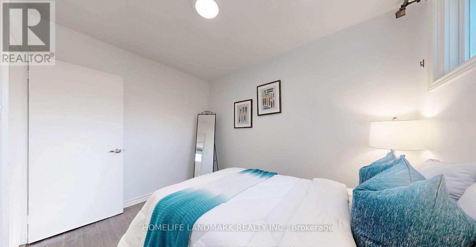 246 Beechy Drive, Richmond Hill, Ontario  L4C 2X7 - Photo 12 - N12712112