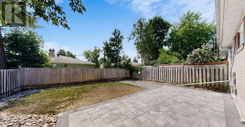 246 Beechy Drive, Richmond Hill, Ontario  L4C 2X7 - Photo 15 - N12712112