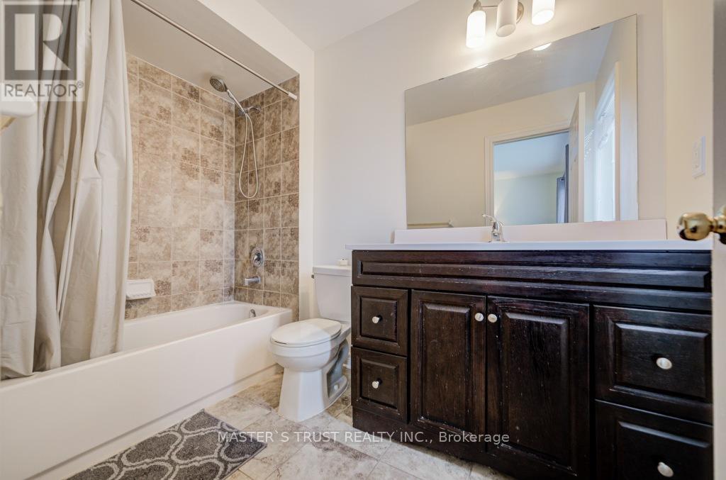 77 Harvest Hills Boulevard, East Gwillimbury, Ontario  L9N 0B4 - Photo 22 - N12712120