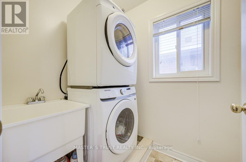 77 Harvest Hills Boulevard, East Gwillimbury, Ontario  L9N 0B4 - Photo 28 - N12712120