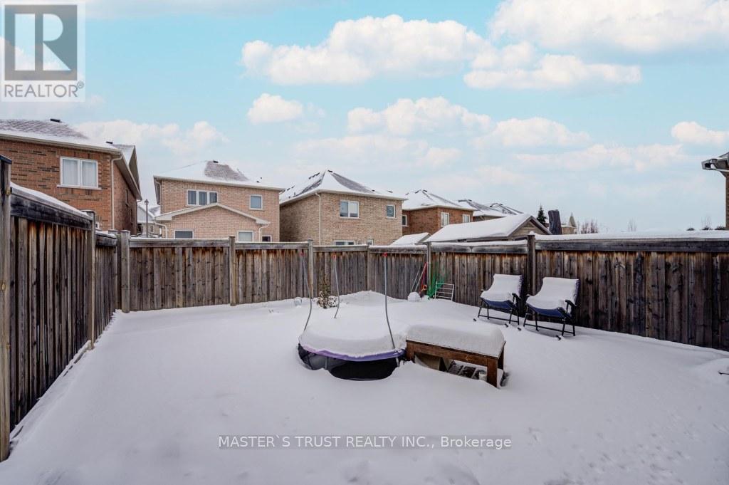 77 Harvest Hills Boulevard, East Gwillimbury, Ontario  L9N 0B4 - Photo 32 - N12712120