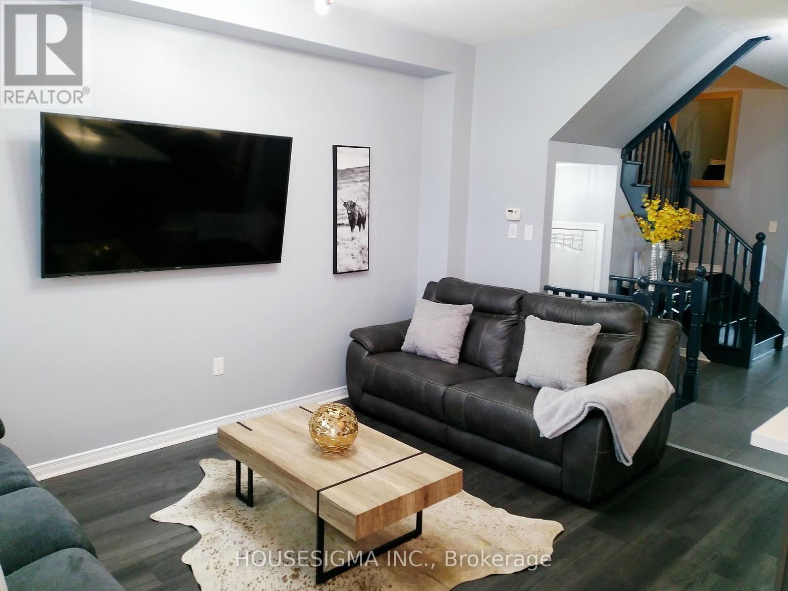 6 Barfoot Street, Collingwood, Ontario  L9Y 3Y7 - Photo 5 - S12712110