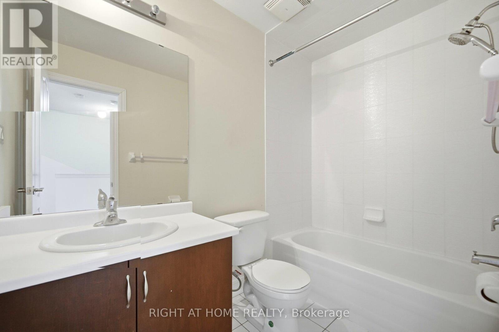 7114 Triumph Lane, Mississauga, Ontario L5N 0C5 - Photo 29 - W12712118