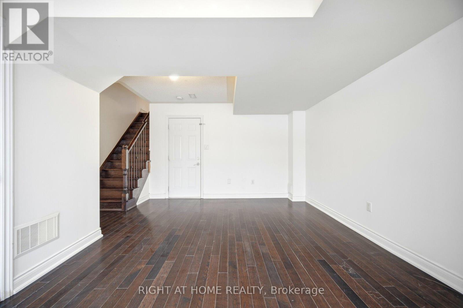 7114 Triumph Lane, Mississauga, Ontario L5N 0C5 - Photo 33 - W12712118