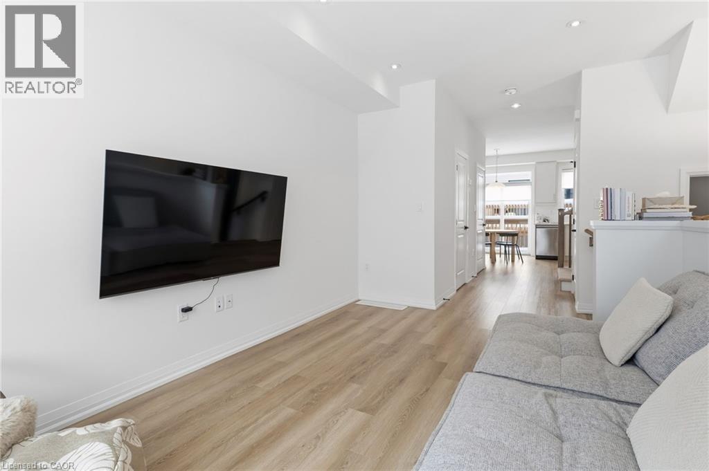 4040 Mountain Street Unit# 501, Grimsby, Ontario  L3J 2J6 - Photo 17 - 40797725