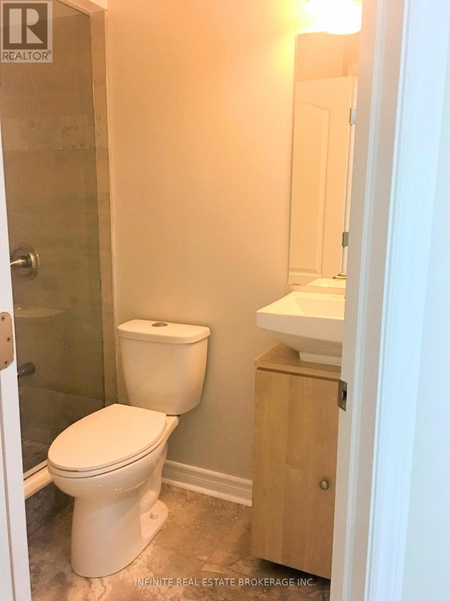 25 Bearwood Street, Brampton, Ontario  L7A 1Y8 - Photo 6 - W12709196