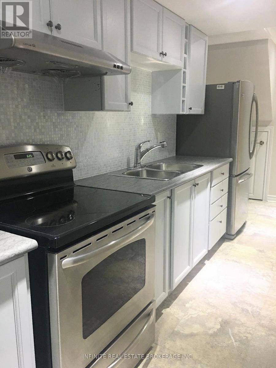 25 BEARWOOD STREET, Brampton, Ontario