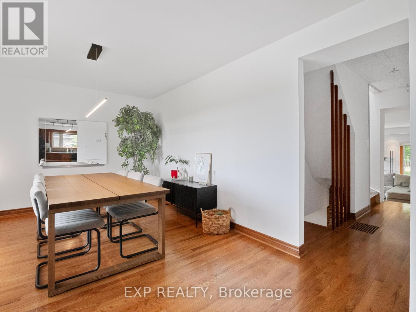 3446 Black Creek Road, Fort Erie (Black Creek), Ontario  L0S 1S0 - Photo 13 - X12712162