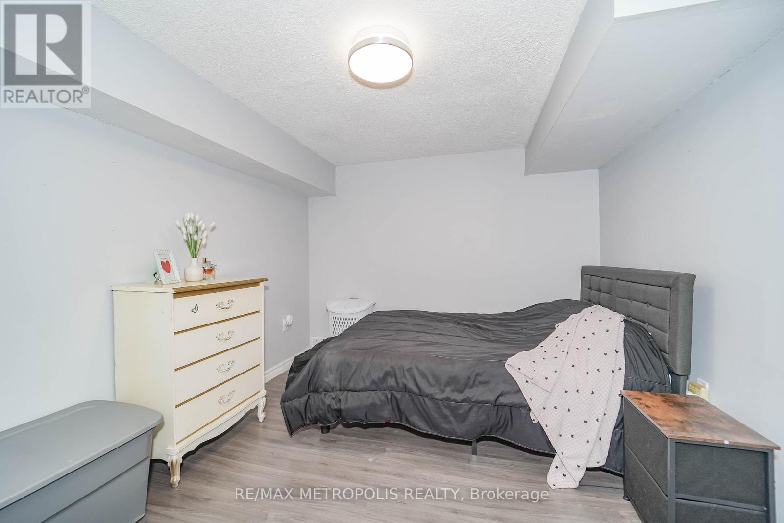 1319 Luna Court, Pickering, Ontario  L1W 3C3 - Photo 36 - E12711510