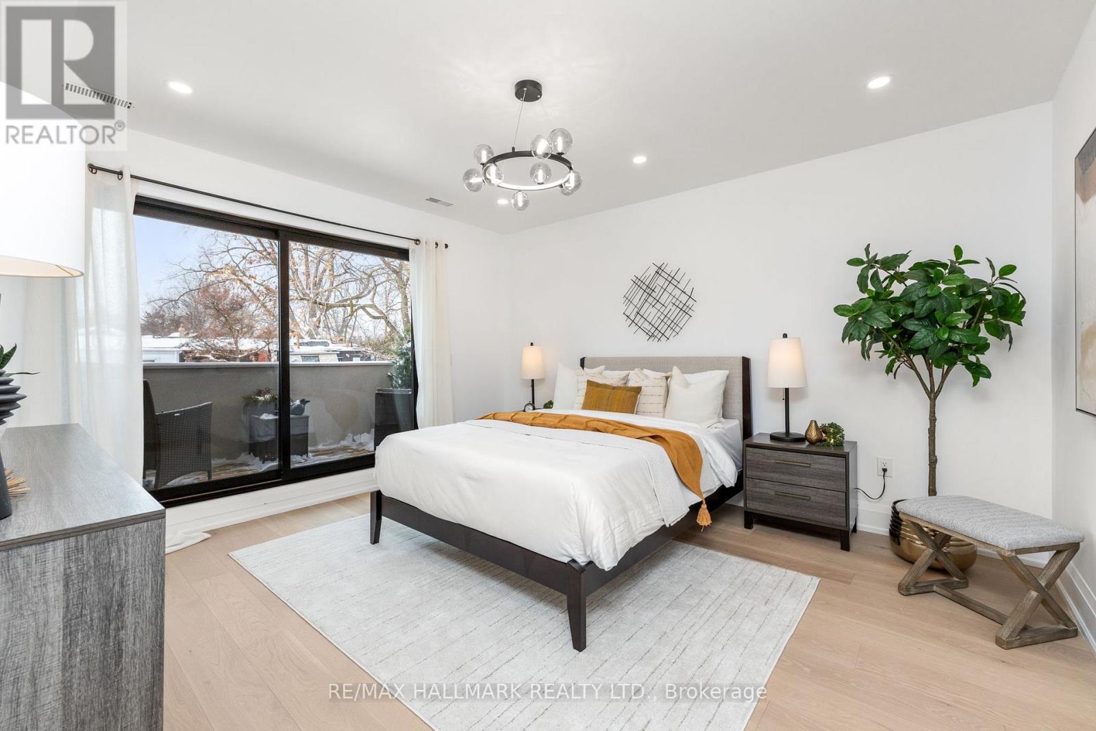 68 Rhodes Avenue, Toronto, Ontario  M4L 2Z9 - Photo 17 - E12712172