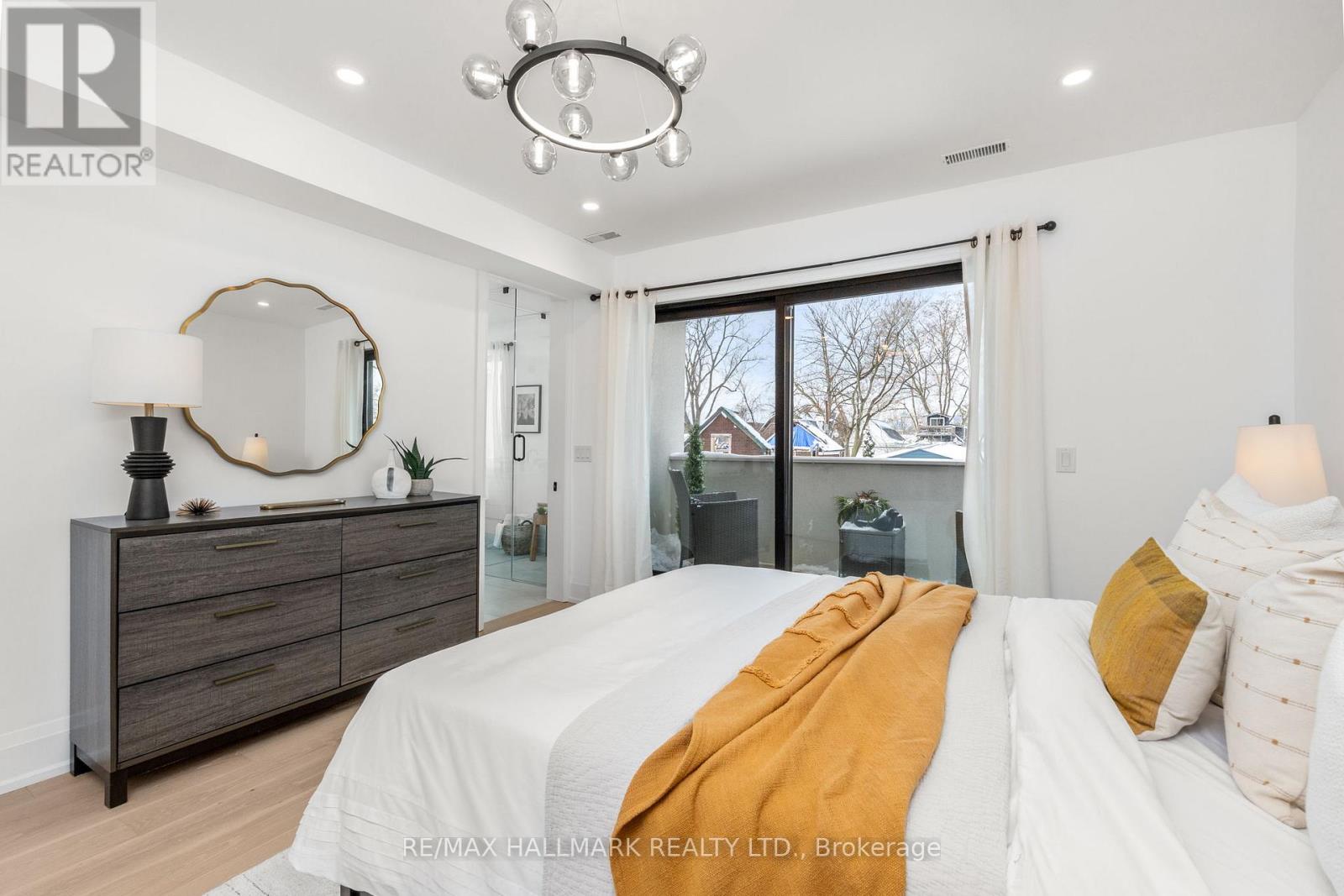 68 Rhodes Avenue, Toronto, Ontario  M4L 2Z9 - Photo 19 - E12712172