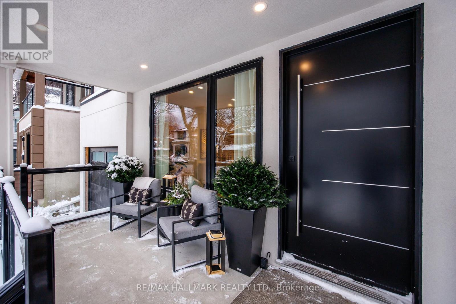 68 Rhodes Avenue, Toronto, Ontario  M4L 2Z9 - Photo 2 - E12712172