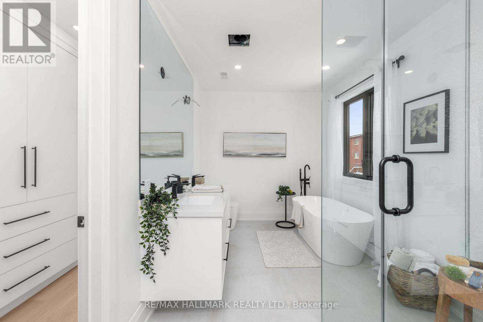 68 Rhodes Avenue, Toronto, Ontario  M4L 2Z9 - Photo 20 - E12712172