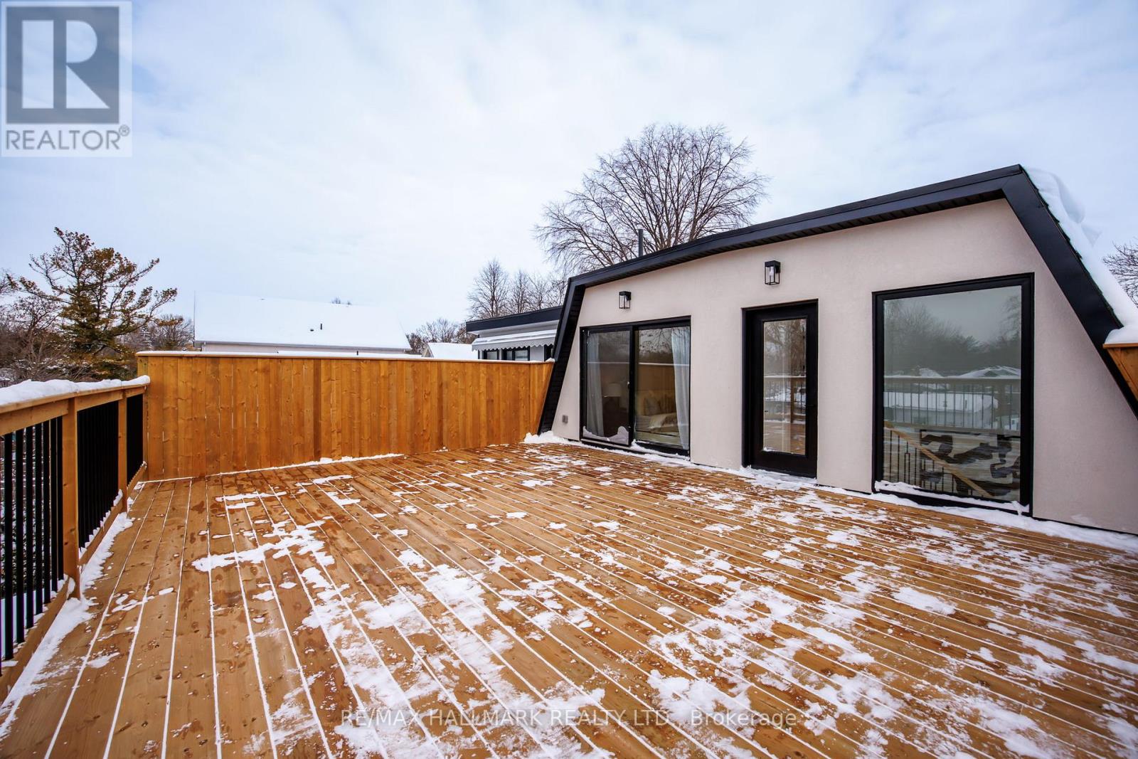 68 Rhodes Avenue, Toronto, Ontario  M4L 2Z9 - Photo 34 - E12712172