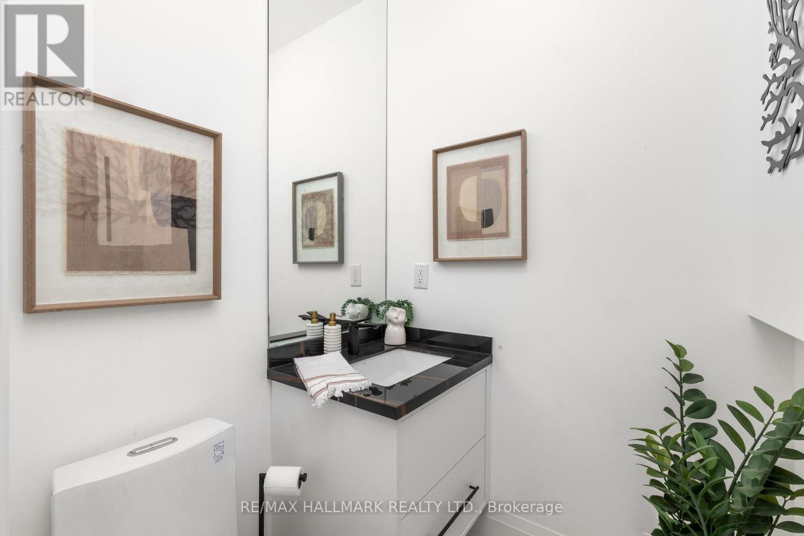 68 Rhodes Avenue, Toronto, Ontario  M4L 2Z9 - Photo 36 - E12712172