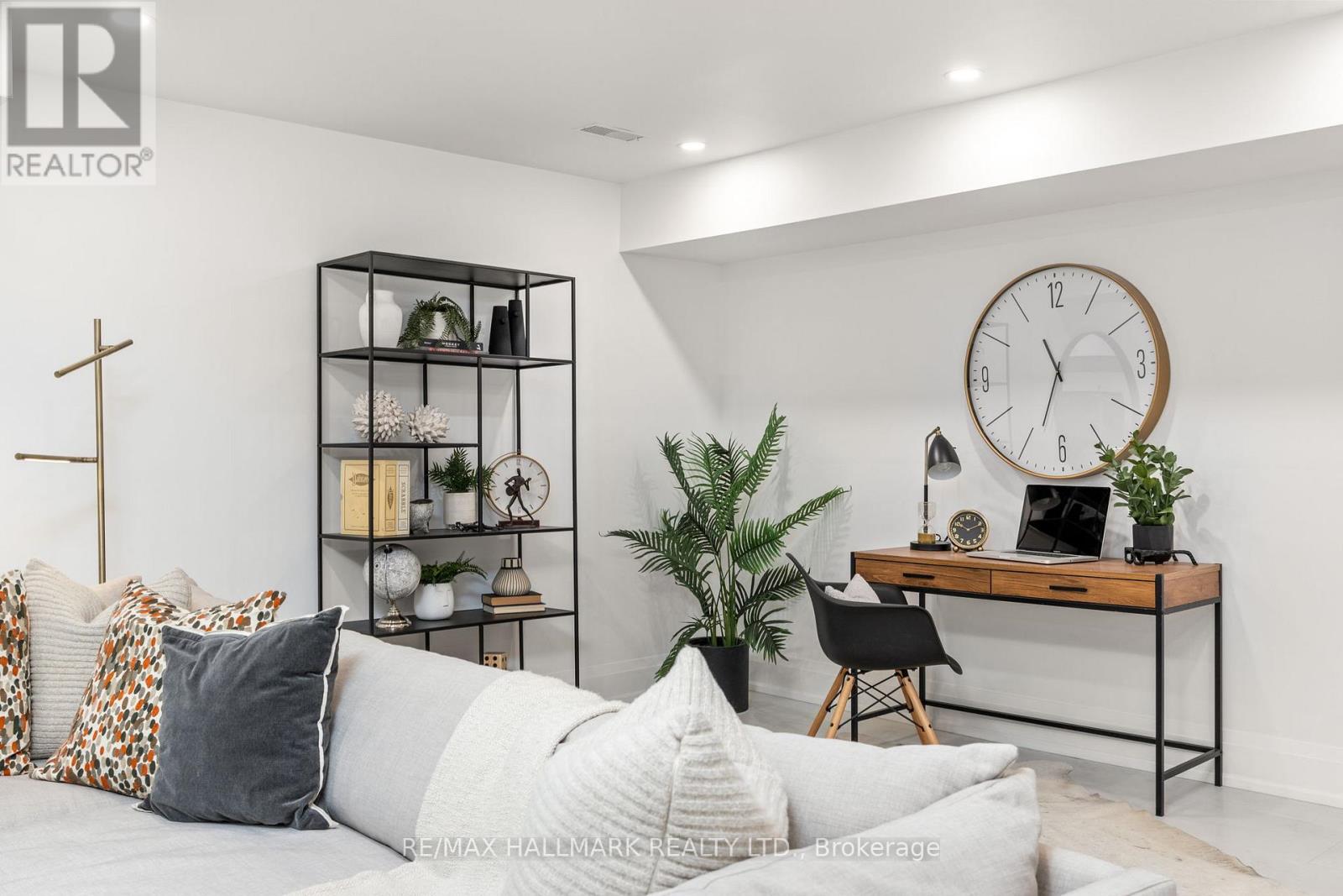 68 Rhodes Avenue, Toronto, Ontario  M4L 2Z9 - Photo 43 - E12712172