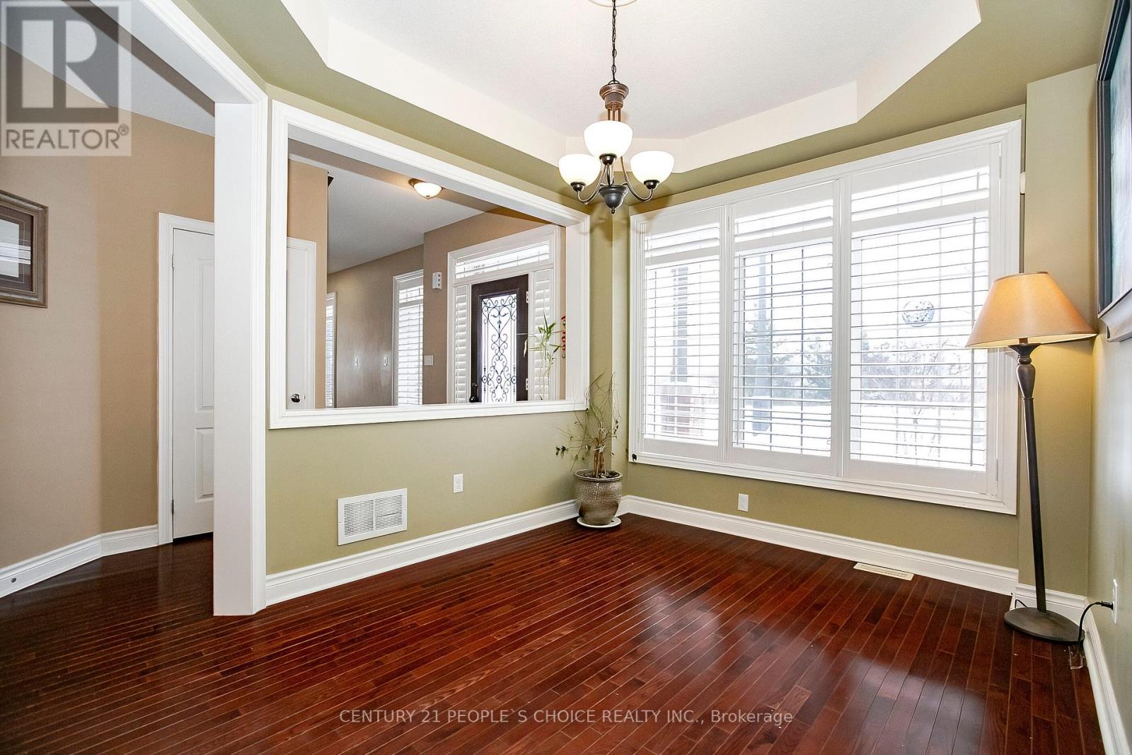 33 Accent Circle, Brampton, Ontario  L7A 0L3 - Photo 18 - W12712154