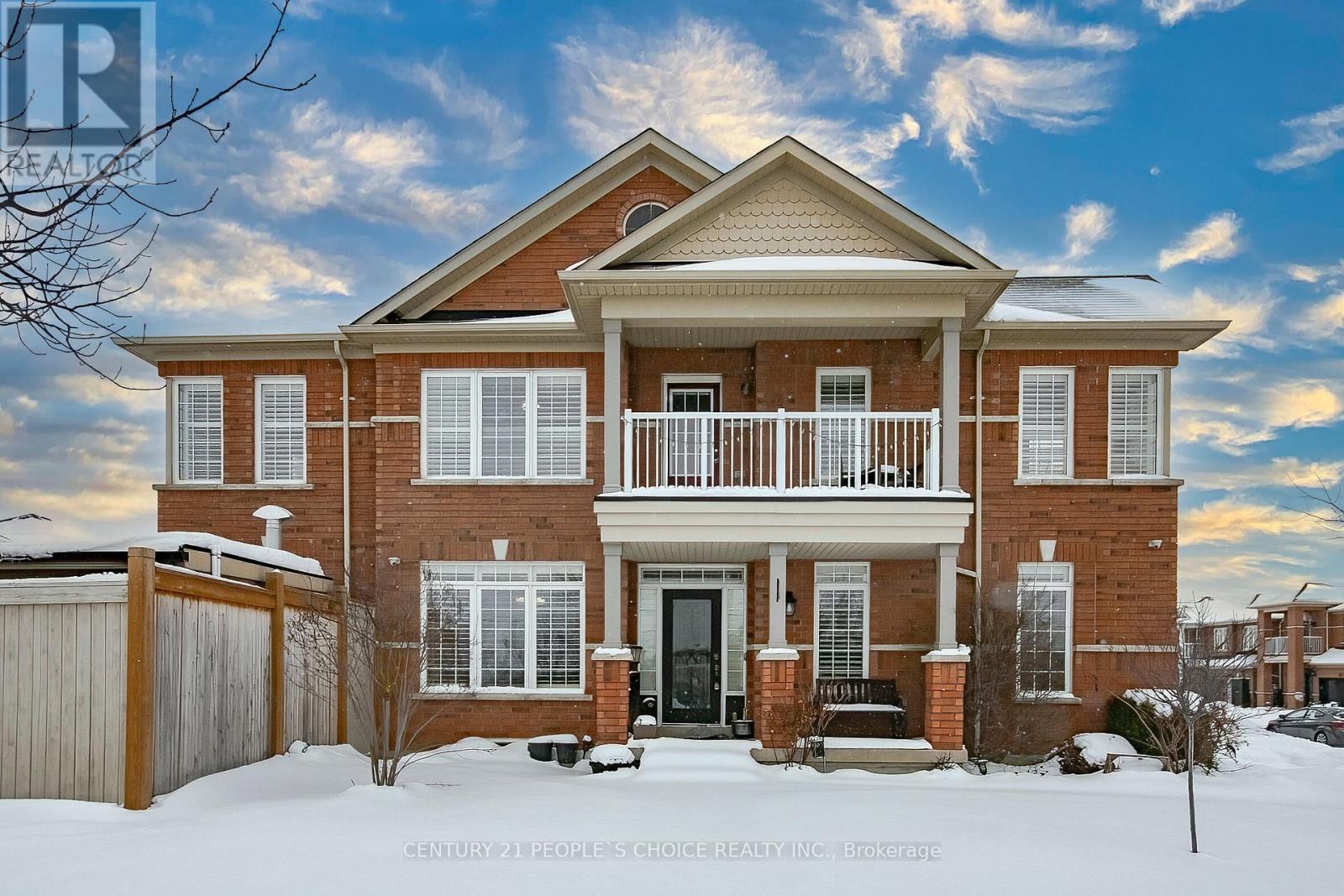 33 Accent Circle, Brampton, Ontario  L7A 0L3 - Photo 2 - W12712154