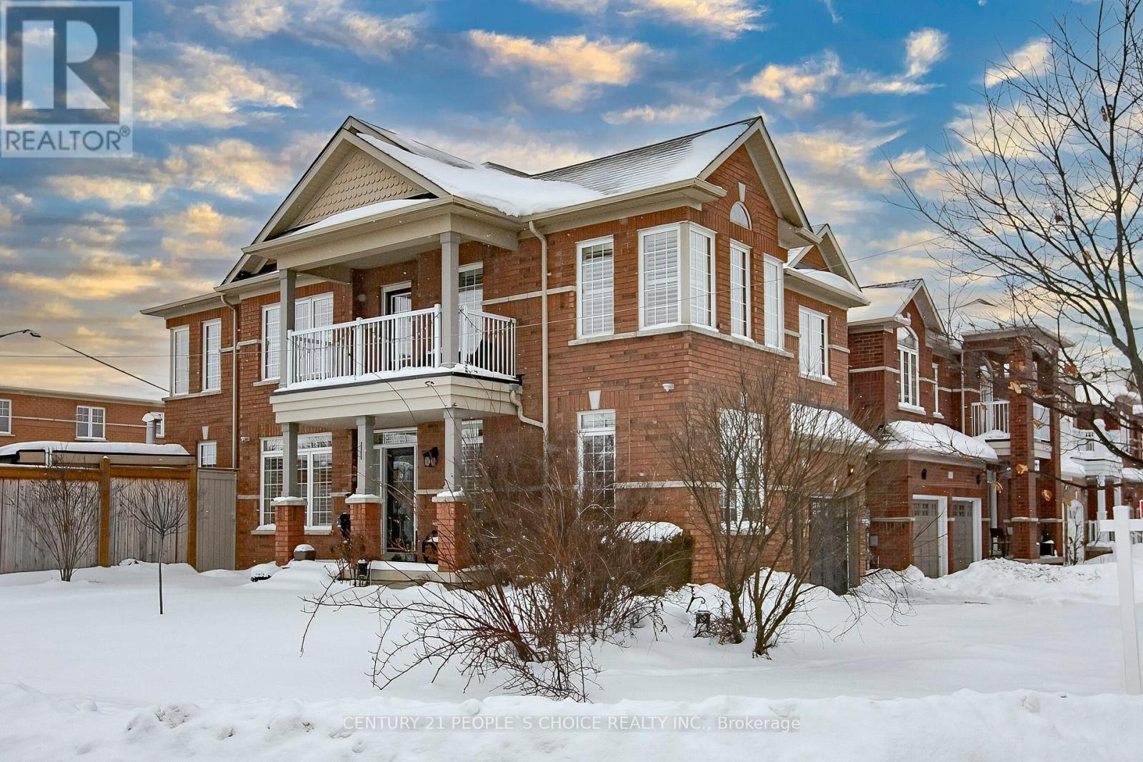 33 Accent Circle, Brampton, Ontario  L7A 0L3 - Photo 5 - W12712154