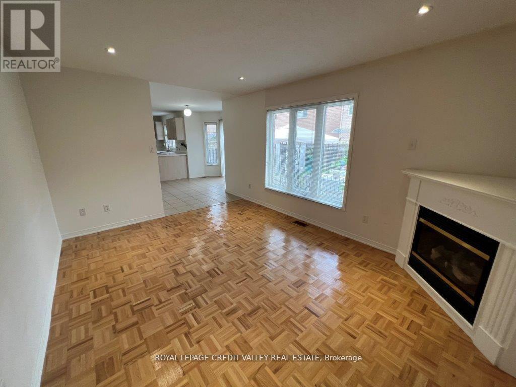 44 Australia Drive, Brampton, Ontario  L6R 3E8 - Photo 13 - W12712168