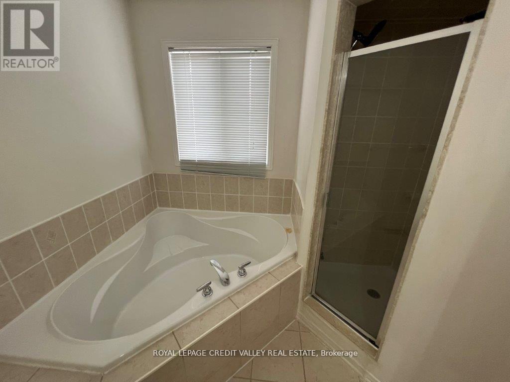 44 Australia Drive, Brampton, Ontario  L6R 3E8 - Photo 19 - W12712168