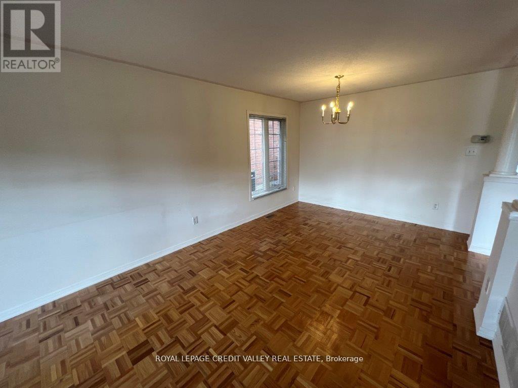 44 Australia Drive, Brampton, Ontario  L6R 3E8 - Photo 6 - W12712168