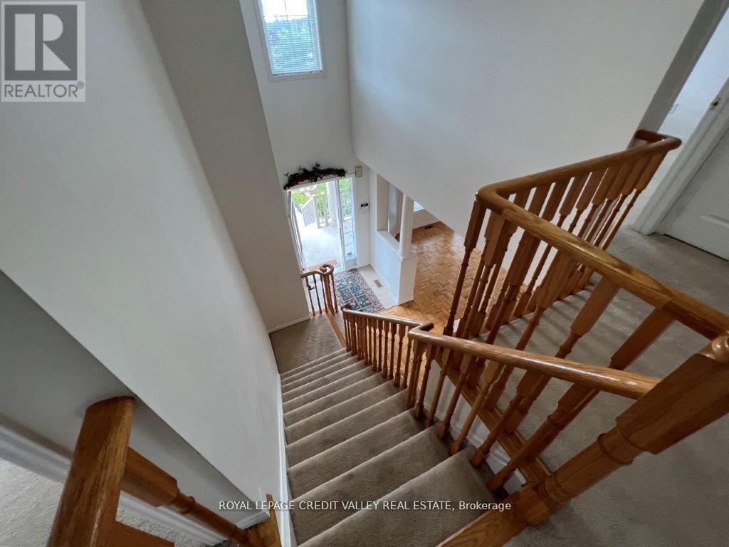 44 Australia Drive, Brampton, Ontario  L6R 3E8 - Photo 7 - W12712168