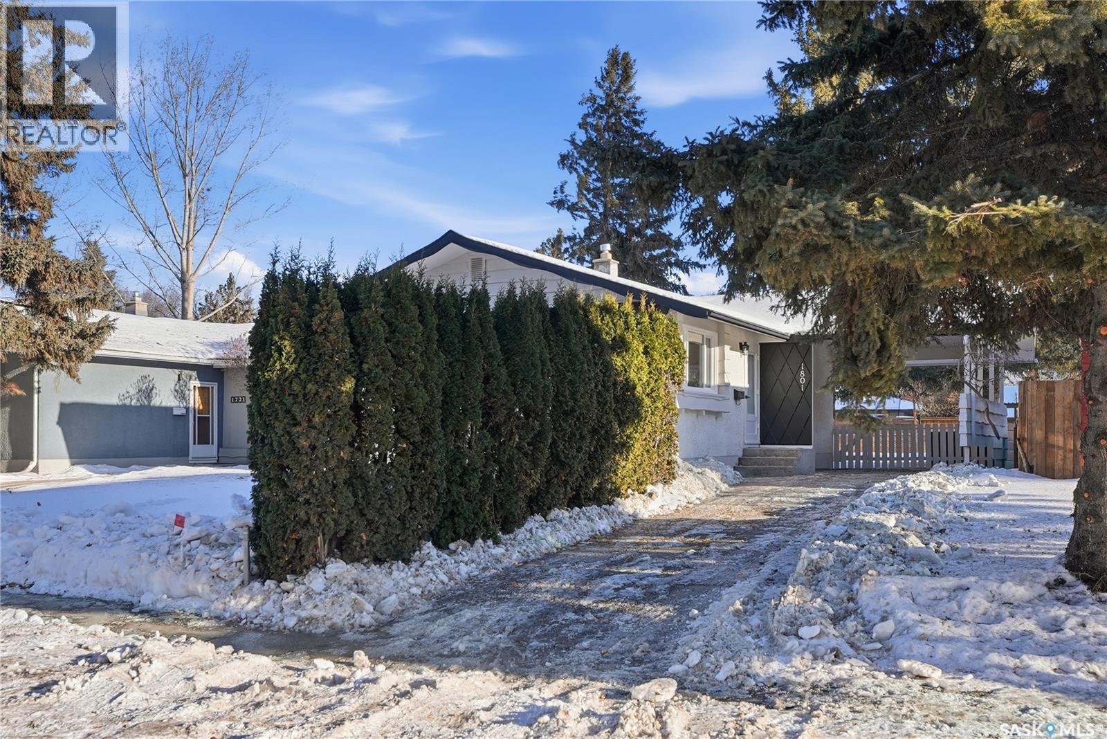 1801 Madden Avenue, Saskatoon, Saskatchewan  S7H 3M7 - Photo 2 - SK027014