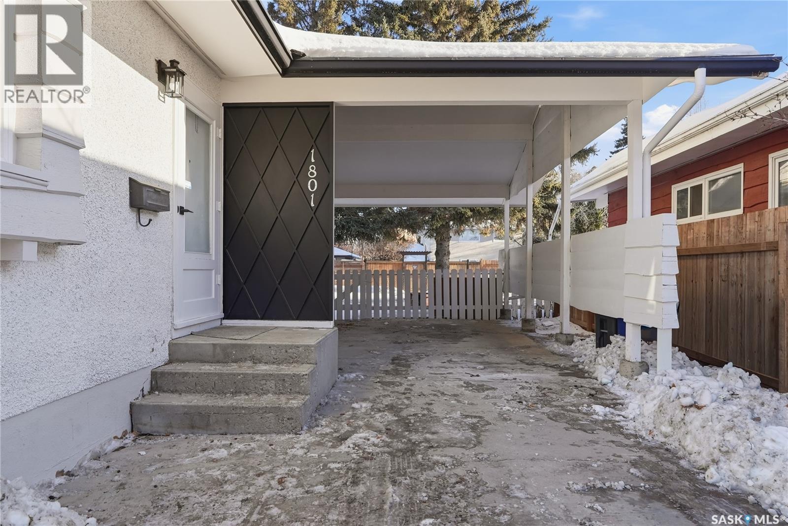 1801 Madden Avenue, Saskatoon, Saskatchewan  S7H 3M7 - Photo 3 - SK027014