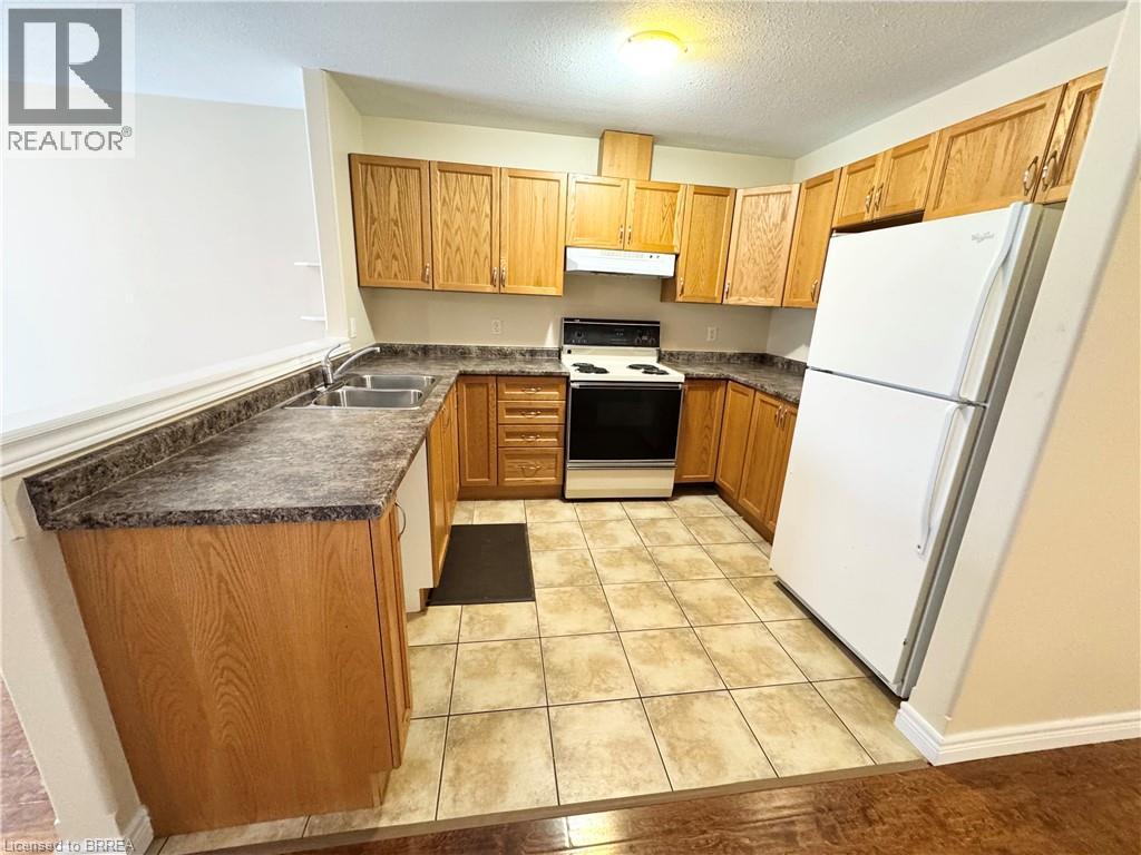 152 Wellington Street, Brantford, Ontario  N3S 3Y7 - Photo 8 - 40798557