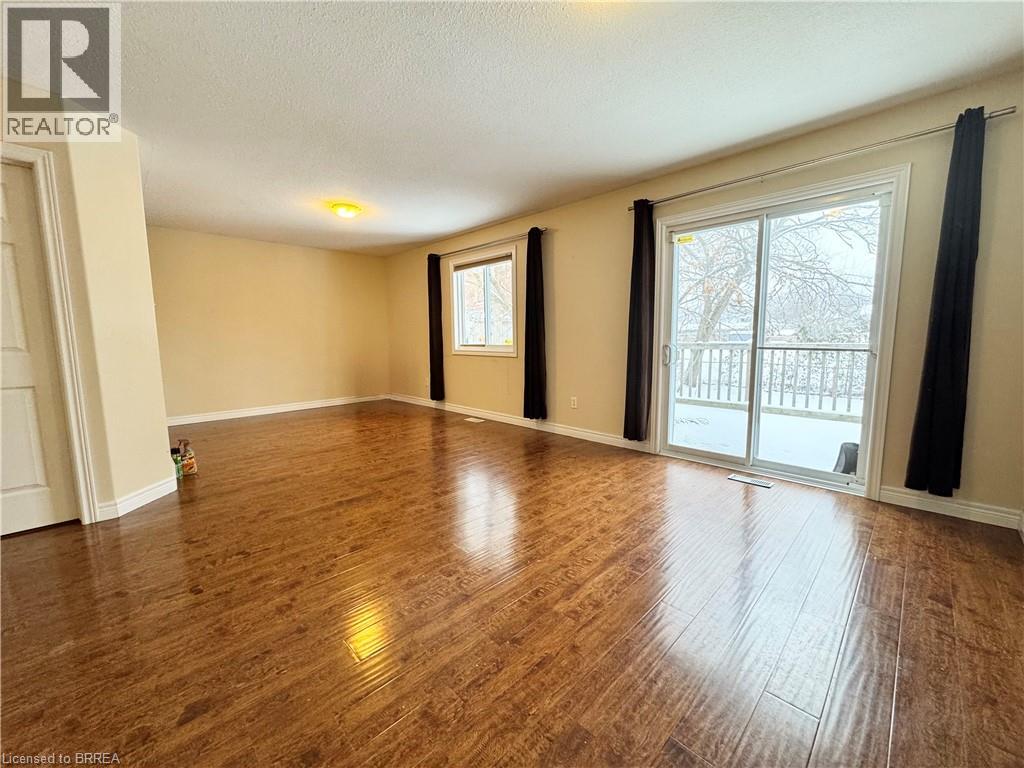 152 Wellington Street, Brantford, Ontario  N3S 3Y7 - Photo 4 - 40798557