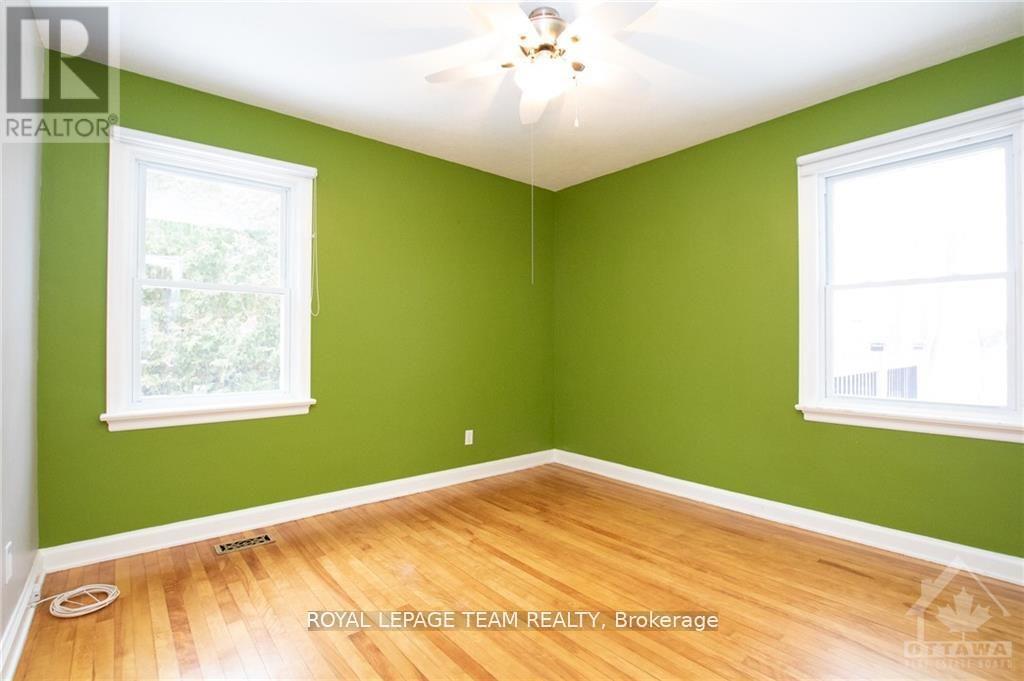 49 Crownhill Street, Ottawa, Ontario  K1J 7K5 - Photo 14 - X12712180