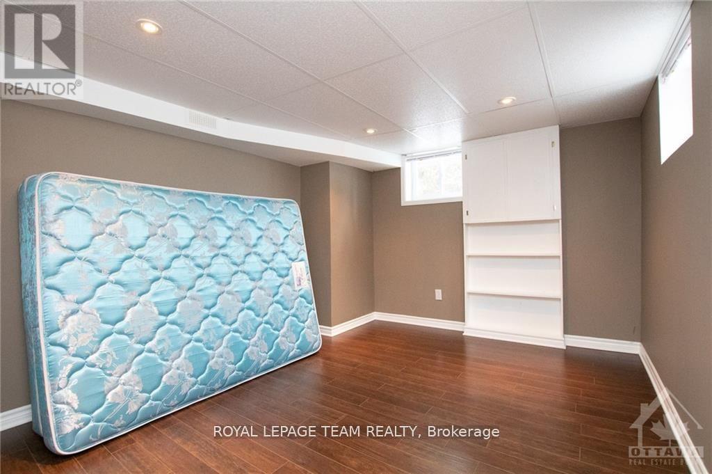 49 Crownhill Street, Ottawa, Ontario  K1J 7K5 - Photo 26 - X12712180