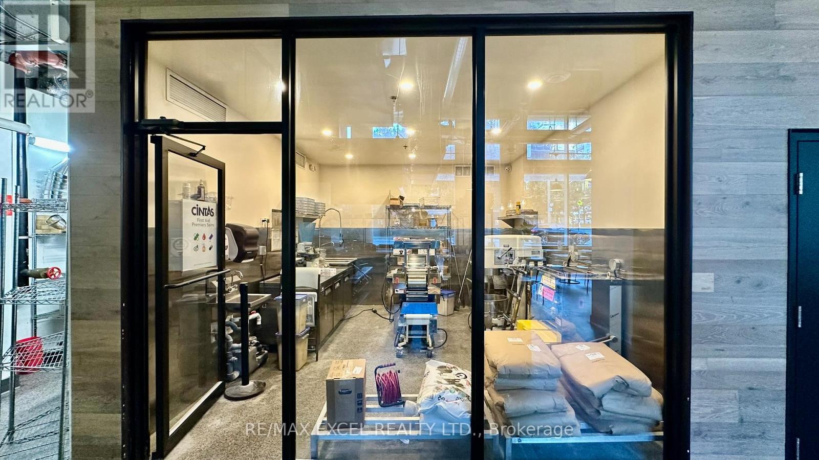 1 - 411 Church Street, Toronto, Ontario  M5B 2A4 - Photo 9 - C12712202