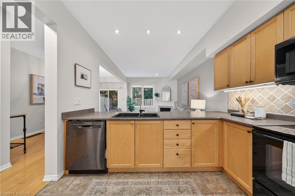 81 Valridge Drive Unit# 36, Ancaster, Ontario  L9G 5B6 - Photo 12 - 40798230