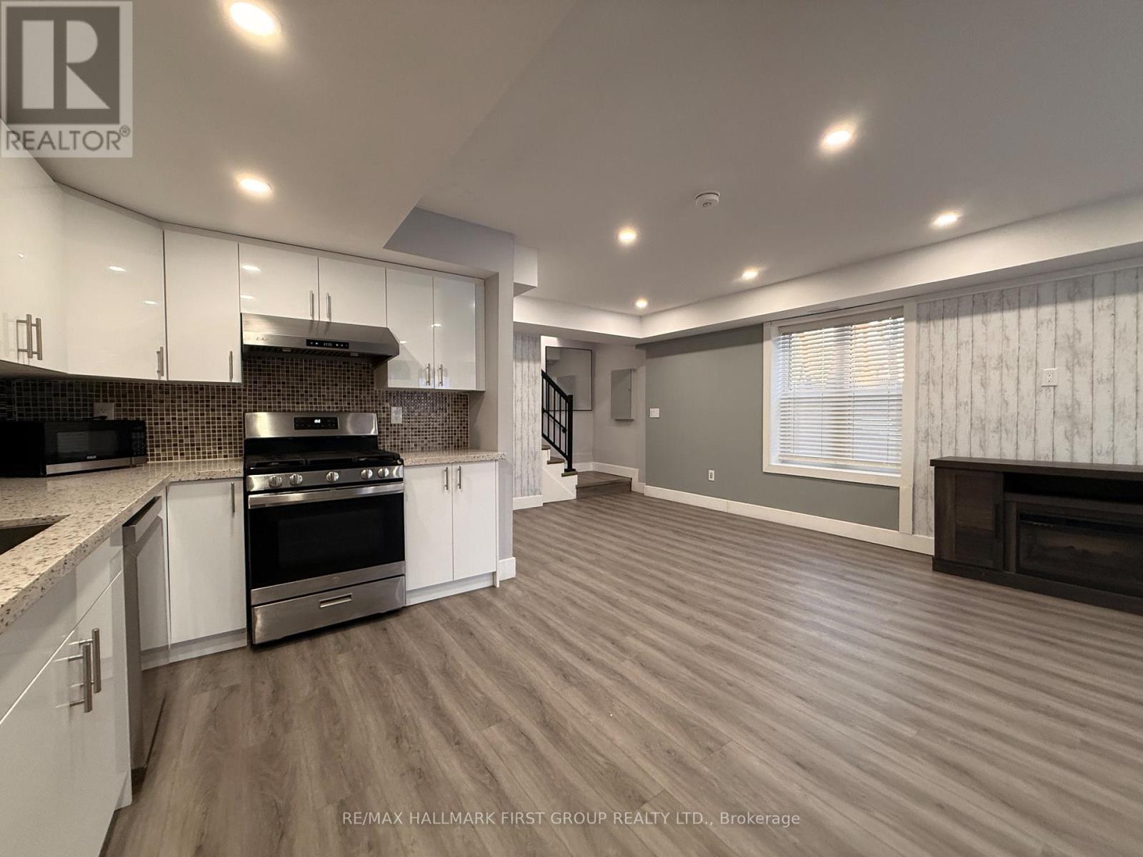 Unit B - 33 Lincoln Street, Ajax, Ontario  L1V 7H2 - Photo 11 - E12712188