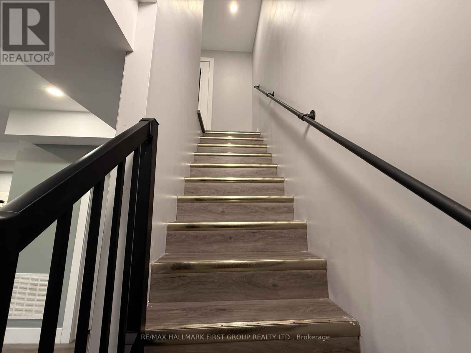 Unit B - 33 Lincoln Street, Ajax, Ontario  L1V 7H2 - Photo 15 - E12712188