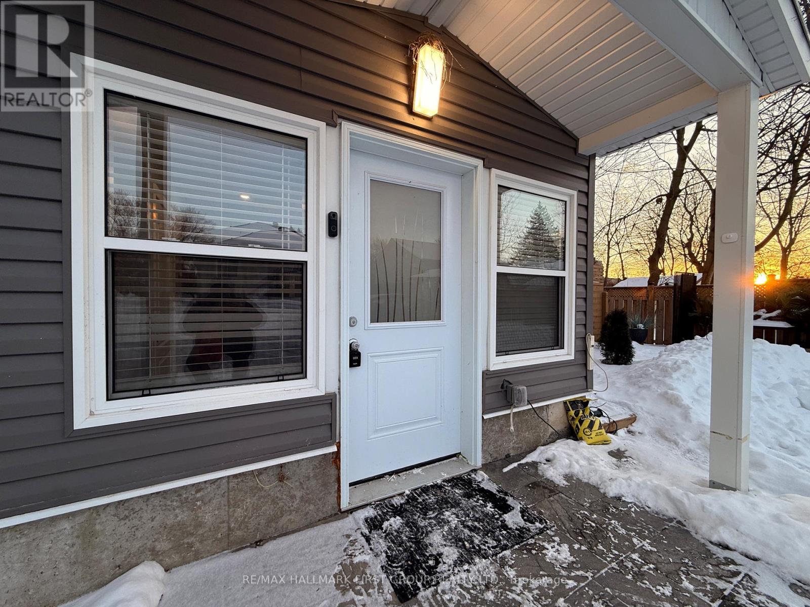 Unit B - 33 Lincoln Street, Ajax, Ontario  L1V 7H2 - Photo 3 - E12712188