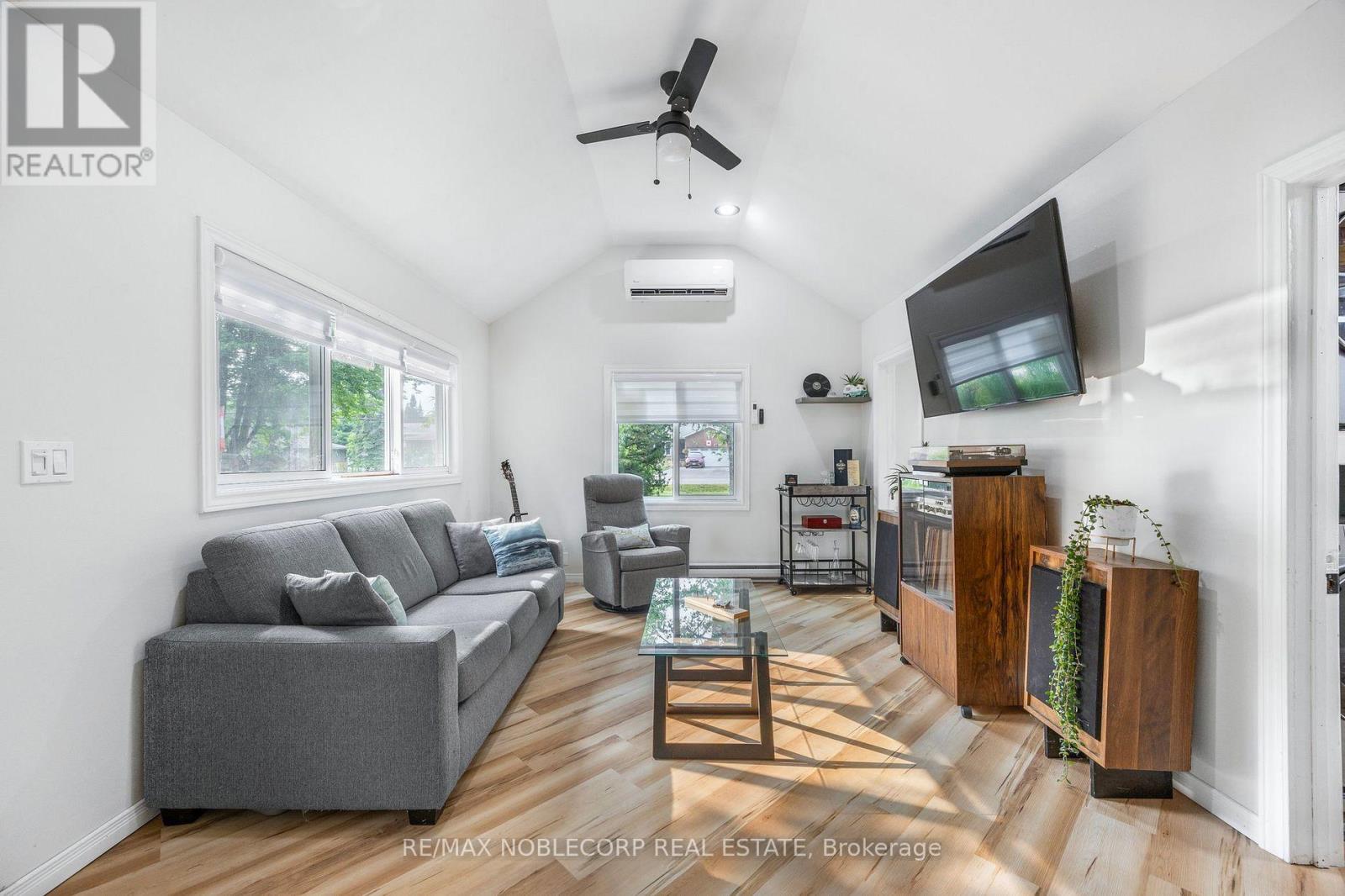 742 9th Line, Innisfil, Ontario  L9S 3Y6 - Photo 8 - N12712204