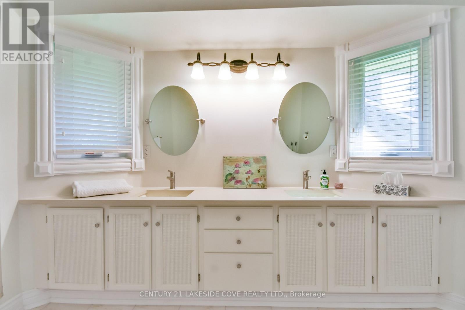 96 Bayshore Drive, Ramara, Ontario  L0K 1B0 - Photo 25 - S12610404