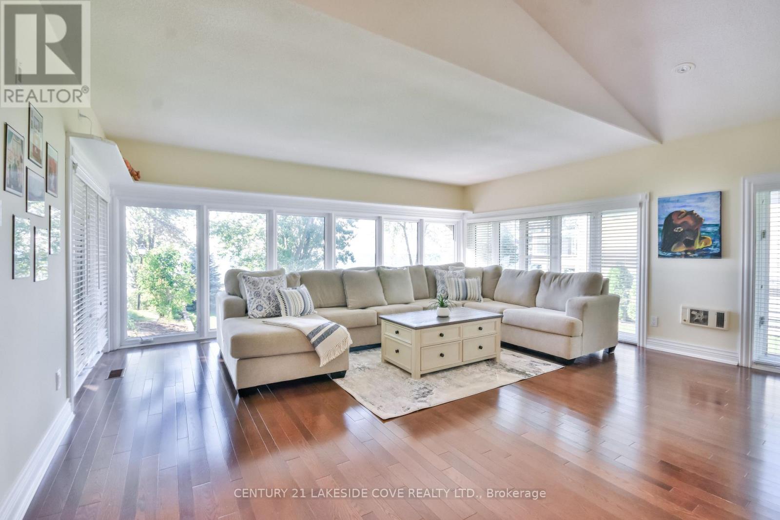 96 Bayshore Drive, Ramara, Ontario  L0K 1B0 - Photo 20 - S12610404