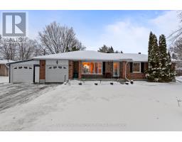 6 SANDY HOOK ROAD, Quinte West, Ontario