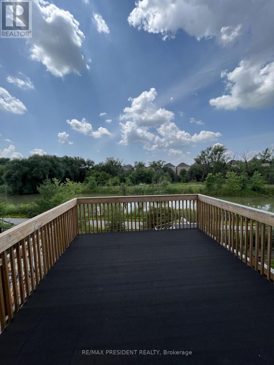 76 Saint Grace Court, Brampton, Ontario  L6P 3B9 - Photo 6 - W12712210