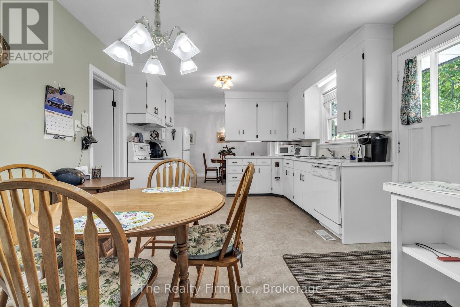 1 Earlscourt Crescent, Woodstock, Ontario  N4S 5H2 - Photo 11 - X12712258