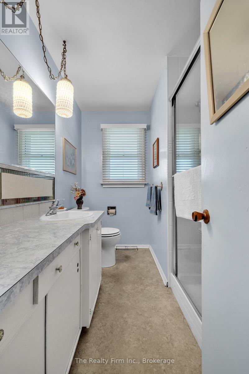 1 Earlscourt Crescent, Woodstock, Ontario  N4S 5H2 - Photo 14 - X12712258