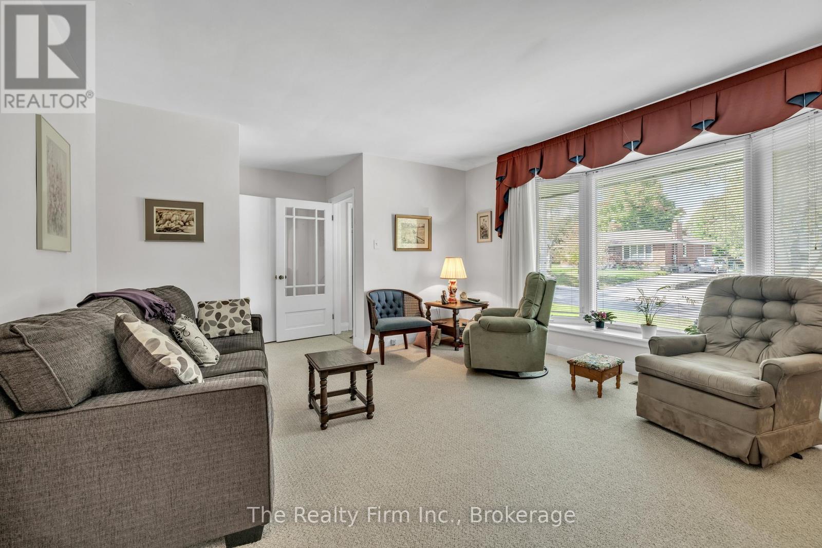 1 Earlscourt Crescent, Woodstock, Ontario  N4S 5H2 - Photo 9 - X12712258