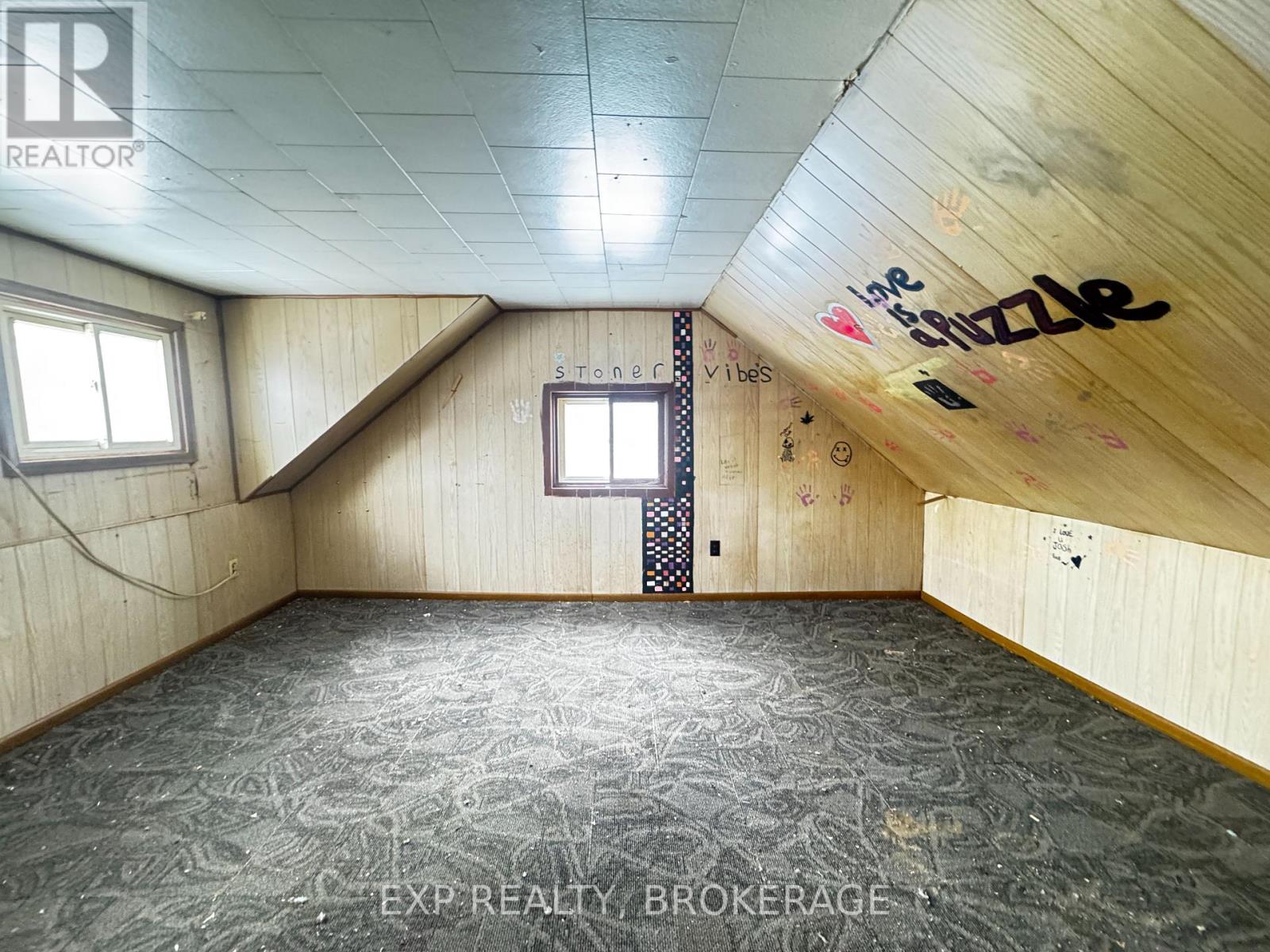 10 Jones Street, Addington Highlands, Ontario  K0H 1P0 - Photo 17 - X12712220