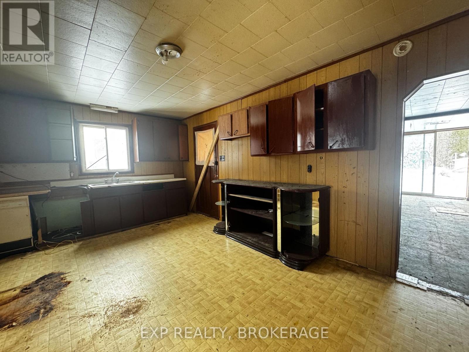 10 Jones Street, Addington Highlands, Ontario  K0H 1P0 - Photo 20 - X12712220