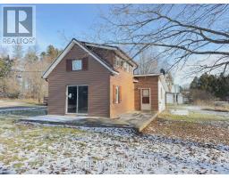 10 JONES STREET, Addington Highlands, Ontario