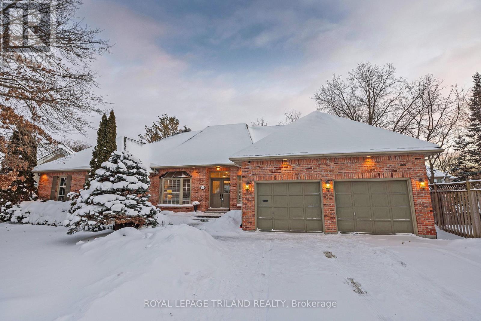 31 Woods Edge Close, London South, Ontario  N6K 4K8 - Photo 1 - X12712222